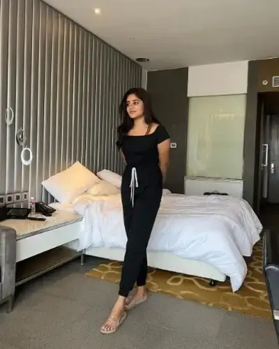 Call Girls Lunawada Cash On Delivery